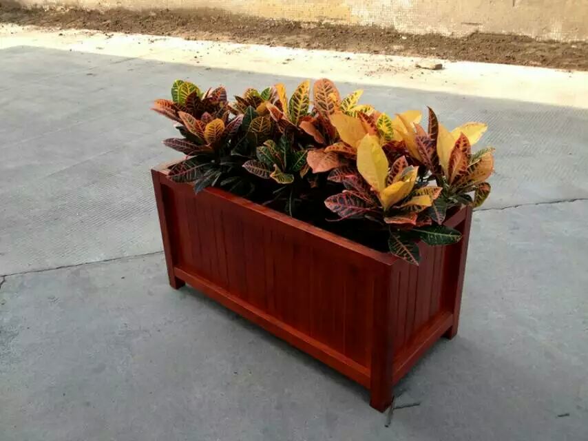 塑木花箱